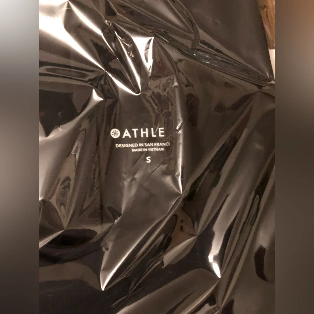 Athleta Interstellar Bike Tunic - Picture 6 of 7